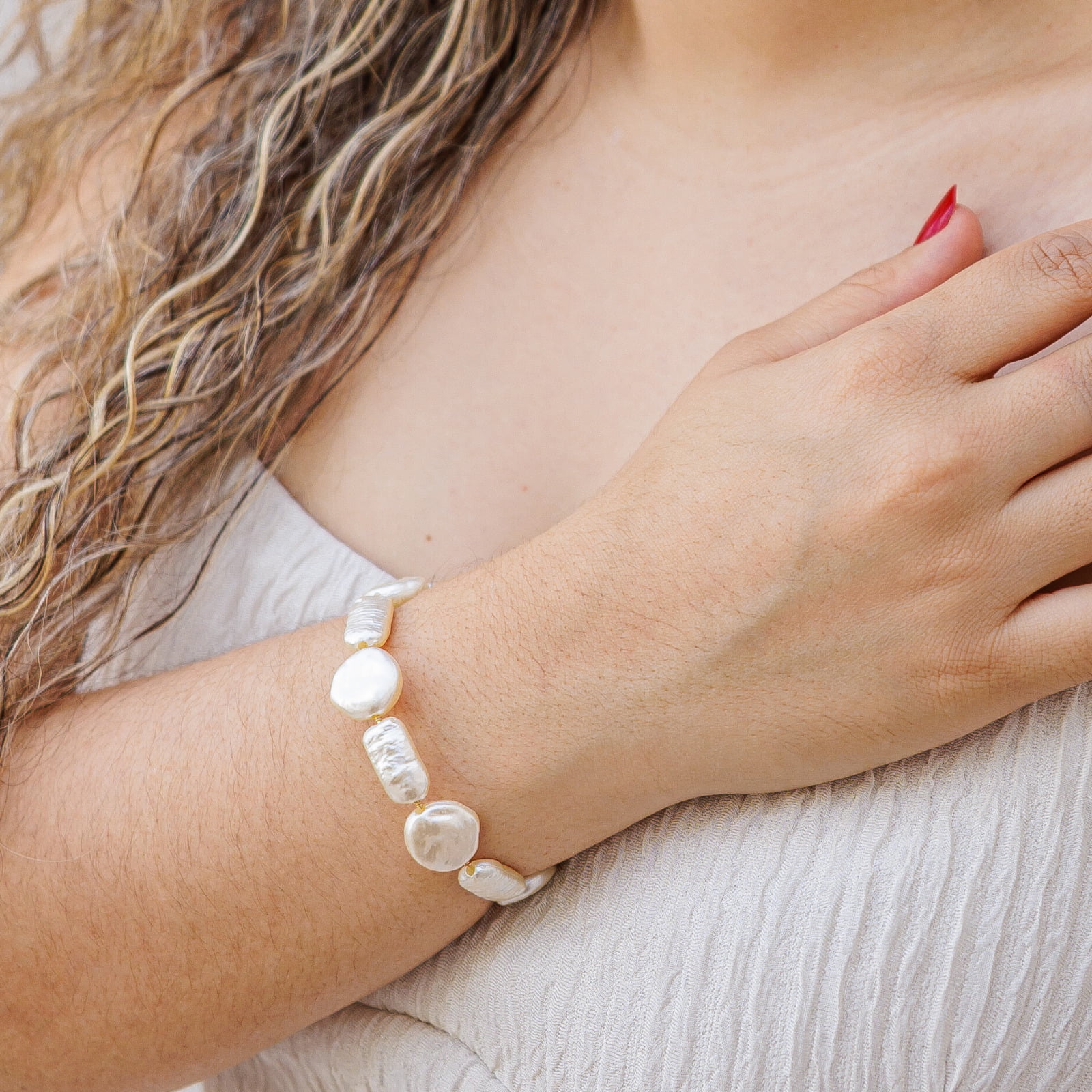 Pulseira com resinas pérola ABS pérola, folheado em ouro 18k 402140000000008