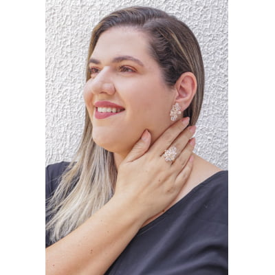 Anel com cristais transparente e folheado em ouro 18k 302160000000006