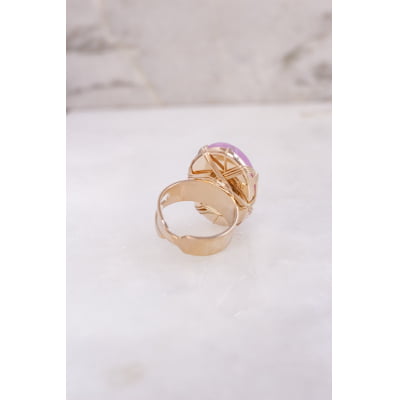 Anel bordado a mão com pedra natural rosa, folheado em ouro 18k 