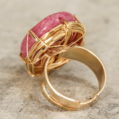 Anel com pedra natural jade rubi vinho folheado em ouro 18K 