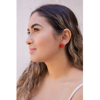 Brinco bordado a mão com cristais em tons de vermelho folheado em ouro 18k 2021800000000107 Brinco bordado a mão com cristais em tons de vermelho folheado em ouro 18k 2021800000000107