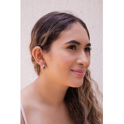 Brinco bordado a mão com cristal em tom verde folheado em ouro 18k 202150000000153