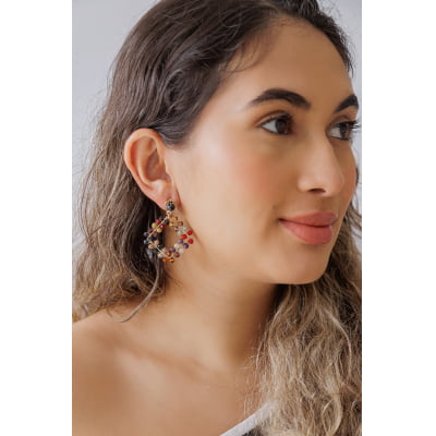 Brinco bordado a mão com mix de cristais coloridos folheado em ouro 18k 2021100000004669 Brinco bordado a mão com mix de cristais coloridos folheado em ouro 18k 2021100000004669