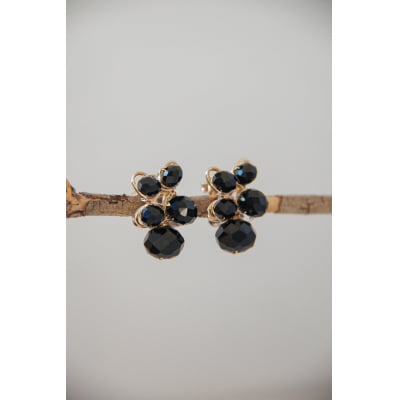 Brinco bordado com cristais preto folheado em ouro 18k 202200000000133