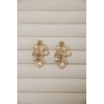 Brinco com cristais perolas e fumê folheado em ouro 18k  202140000000123