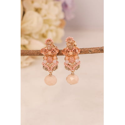 Brinco com cristais rosa e fumê folheado em ouro 18k  