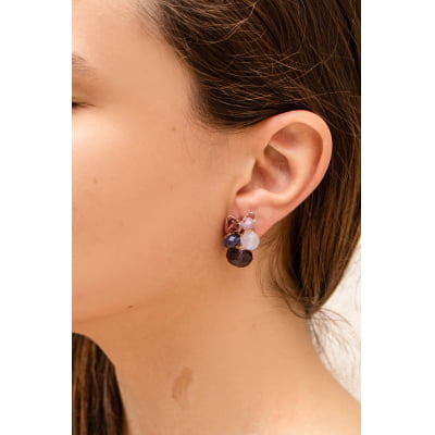 Brinco com mix de cristais lilas folheado em ouro 18k 