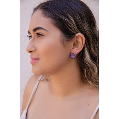 Brinco bordado a mão com mix de cristais  e pedra natural folheado em ouro 18k  202120000000063 Brinco bordado a mão com mix de cristais  e pedra natural folheado em ouro 18k  202120000000063