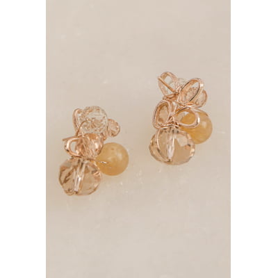 Brinco bordado a mão com  pedra natural citrino e cristais em tons nude, folheado em ouro 18k  