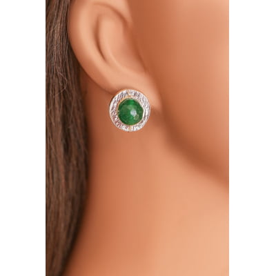 Brinco com pedra natural jade esmeralda folheado em ouro 18k