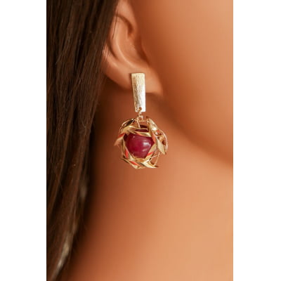 Brinco com pedra natural jade vinho  folheado em ouro 18K  