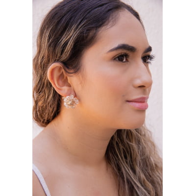 Brinco bordado a mão com cristais transparentes folheado em ouro 18k  202160000000043