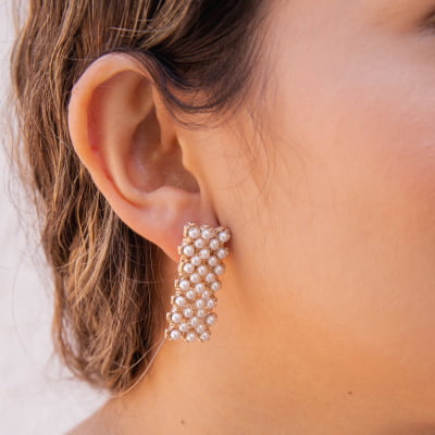 Brinco bordado a mão com Pérola ABS folheado em ouro 18k  202140000000116