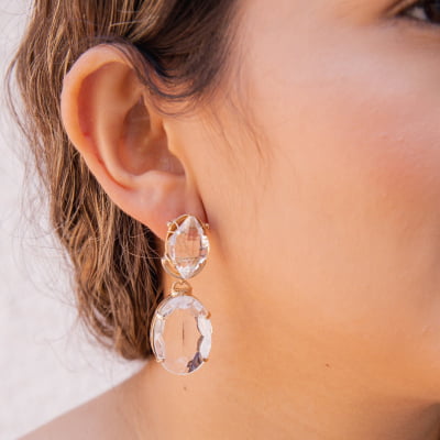 Brinco bordado a mão com resina transparente e strass folheado em ouro 18k  202160000000047