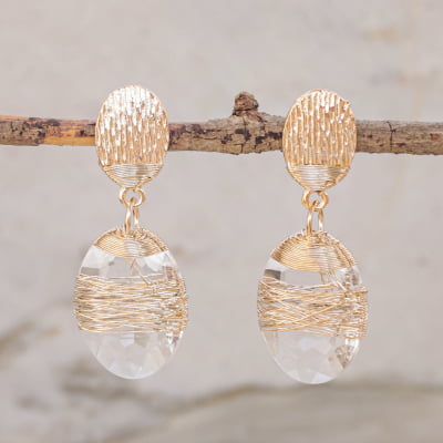 Brinco com resina transparente folheado em ouro 18k 202160000000040