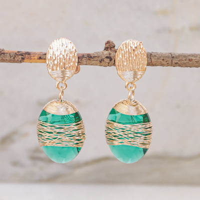 Brinco com resina verde esmeralda folheado em ouro 18k 202150000000126