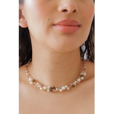 Colar bordado a mão com mix de cristais nude e perolas em ouro 18k  502140000000018