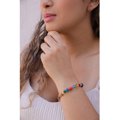 Pulseira bordada a mão com cristais e pedras naturais coloridas folheado em ouro 18k 402110000000057