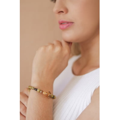 Pulseira com cristais, muranos e pedras naturais em tons marrom folheado em ouro 18k-