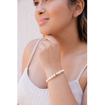 Pulseira com resinas pérola ABS pérola e strass folheado em ouro 18k 402140000000009